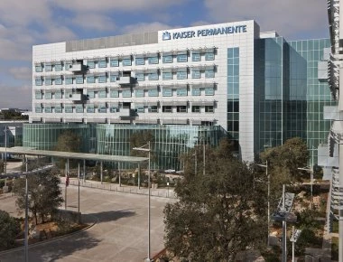 ΗΠΑ: Συνελήφθη ένας ύποπτος μετά από πυροβολισμούς σε νοσοκομείο του Λος Άντζελες